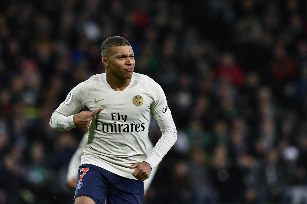 聚焦大湾区丨港珠澳大桥2025年客流车流双破纪录